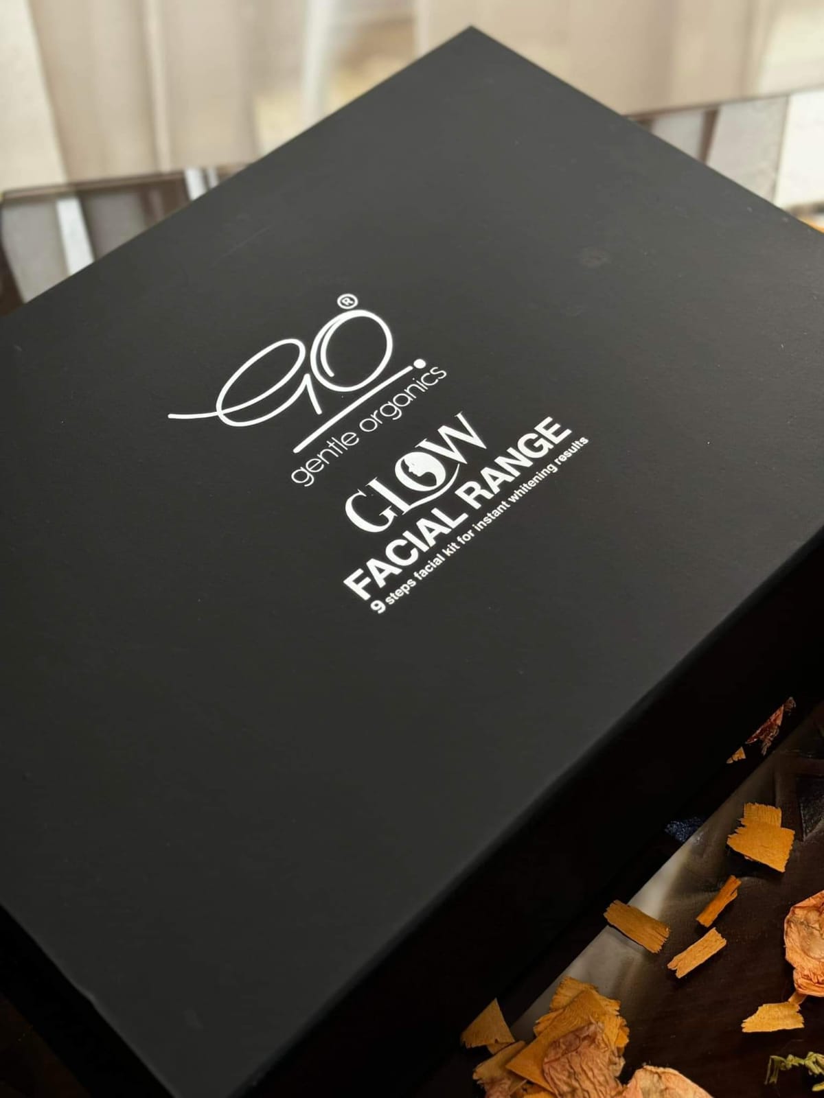 Glow Facial Range 9 in 1 Gift Box - Image 3